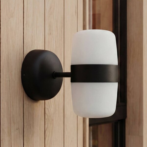 Northern Nástěnné světlo LED Hall, matná černá, Ø 23 cm, 2žárovkové, stmívatelný, Černá, Koupelna, Hliník, Design