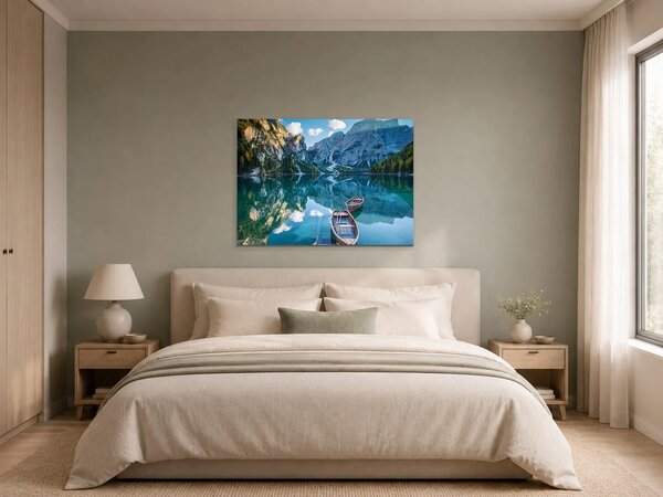 Horské jezero s loďkami – Jednodílný obraz, 70 × 50 cm