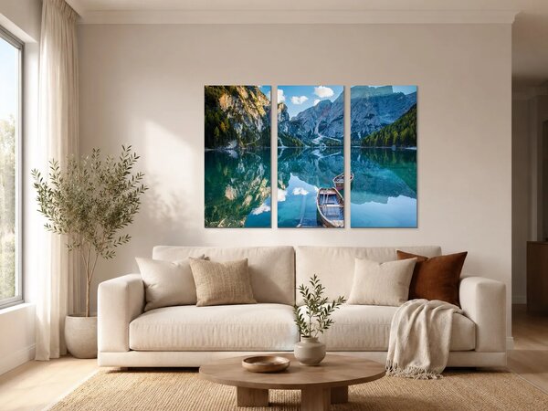 Horské jezero s loďkami – Třídílný obraz A, 90 × 60 cm