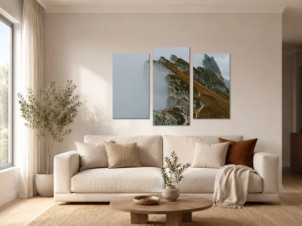 Osamělý turista v mlžných horách – Třídílný obraz B, 90 × 60 cm