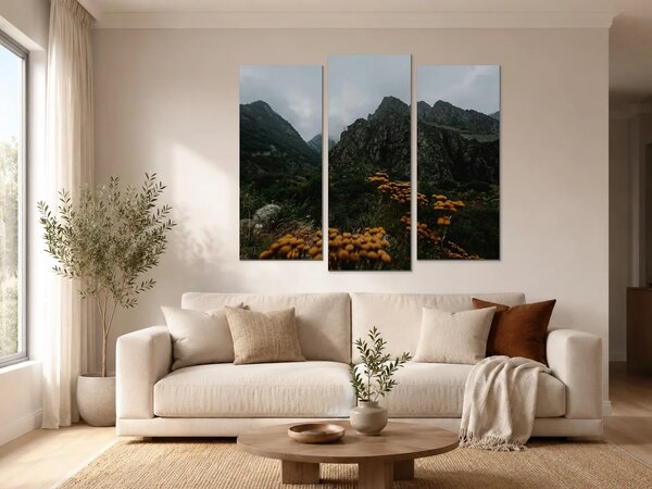 Mlhavé horské údolí s divokými květy – Třídílný obraz B, 120 × 100 cm