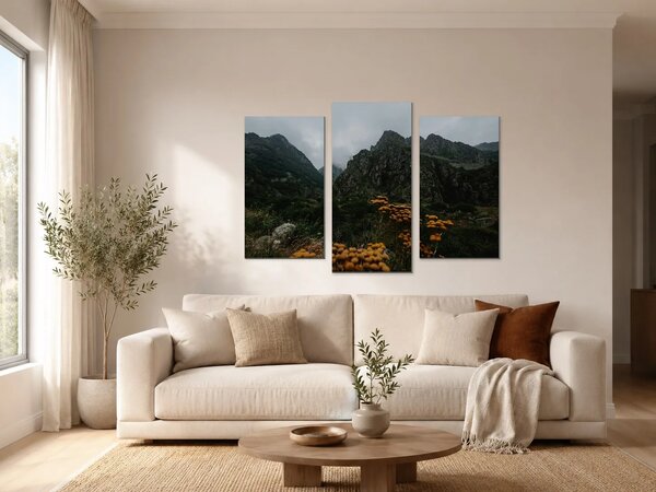 Mlhavé horské údolí s divokými květy – Třídílný obraz B, 90 × 60 cm