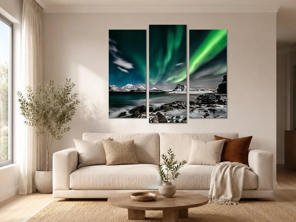 Polární záře nad zimním pobřežím – Třídílný obraz B, 120 × 100 cm