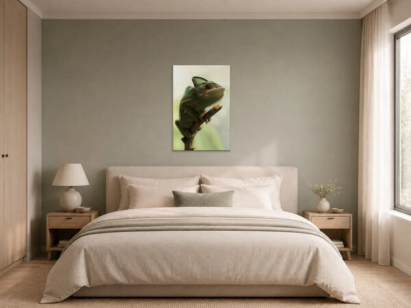 Chameleon na větvi – Jednodílný obraz, 50 × 70 cm