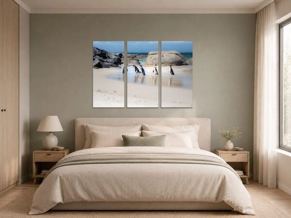 Tučňáci na skalnatém pobřeží – Třídílný obraz A, 90 × 60 cm