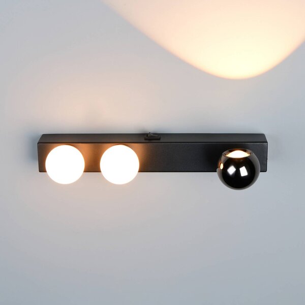 Trio Lighting LED nástěnné světlo Arpino černé, šířka 30 cm, kov, 3 svítidla., stmívatelný, Černá, Obývací pokoj / jídelna, kov, Moderní