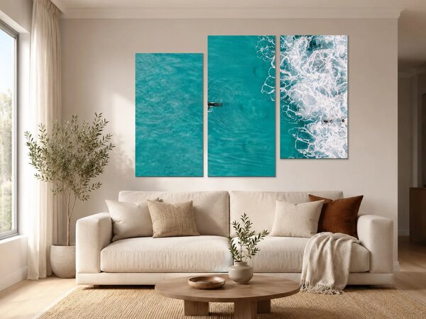 Surfaři v tyrkysových vlnách – Třídílný obraz C, 120 × 80 cm