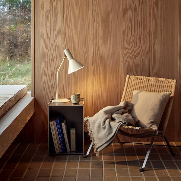 FRANDSEN Stolní lampa Lyss, béžová, kov, výška 50 cm, E27, Krémová / jantar, Obývací pokoj / jídelna, kov, Design