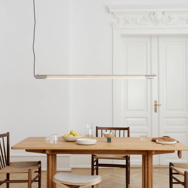 GEJST závěsné světlo Radent, ocelově šedé, délka 138 cm, G13 LED, Hliník / šedá / zinek, Obývací pokoj / jídelna, kov