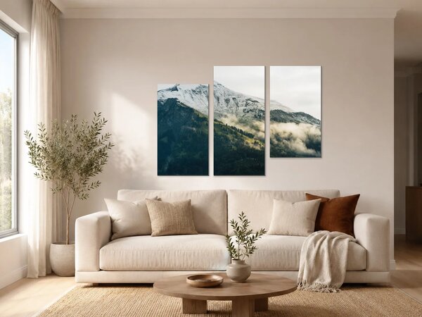 Zasněžený horský vrchol v mlze – Třídílný obraz C, 90 × 60 cm