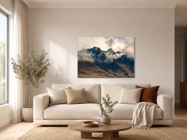 Zasněžené štíty v mlhách – Jednodílný obraz, 70 × 50 cm