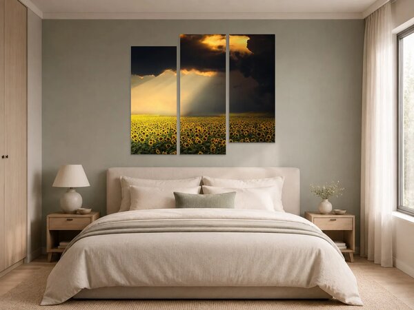 Slunečnicové pole pod dramatickou oblohou – Třídílný obraz C, 120 × 100 cm