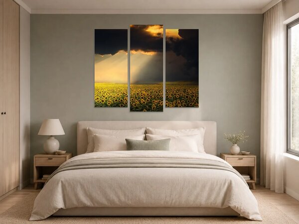 Slunečnicové pole pod dramatickou oblohou – Třídílný obraz B, 120 × 80 cm