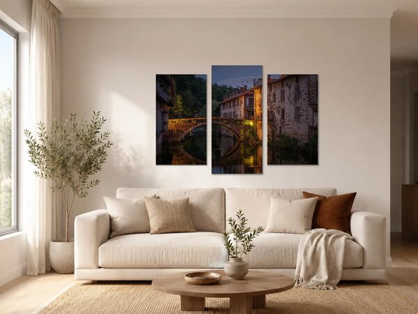Kamenný most v historickém městě za soumraku – Třídílný obraz B, 90 × 60 cm