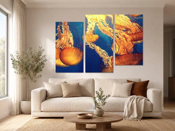 Zlatavé medúzy v modré hlubině – Třídílný obraz C, 120 × 80 cm