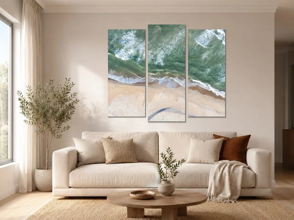 Příboj na písečné pláži z výšky – Třídílný obraz B, 120 × 100 cm