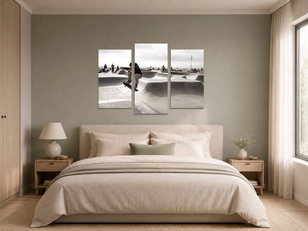 Skateboardista ve skateparku – Třídílný obraz B, 90 × 60 cm
