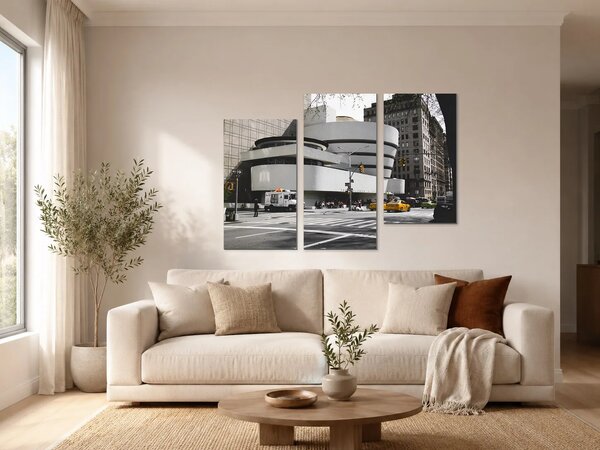 Guggenheimovo muzeum v New Yorku – Třídílný obraz C, 90 × 60 cm