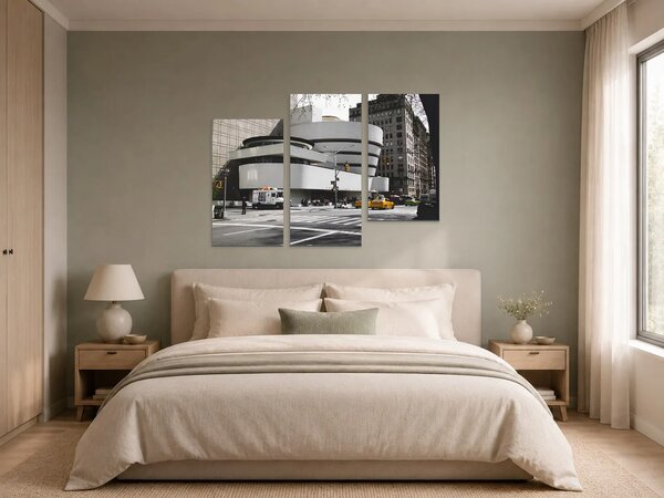 Guggenheimovo muzeum v New Yorku – Třídílný obraz C, 90 × 60 cm