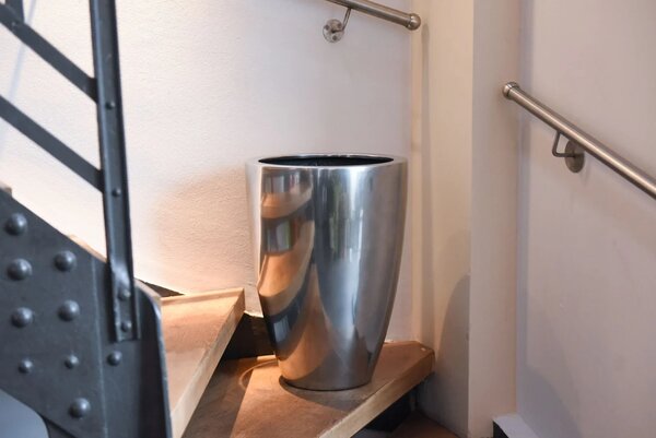 Luxusní květináč OPALA, sklolaminát, výška 55 cm, stříbrná metalíza