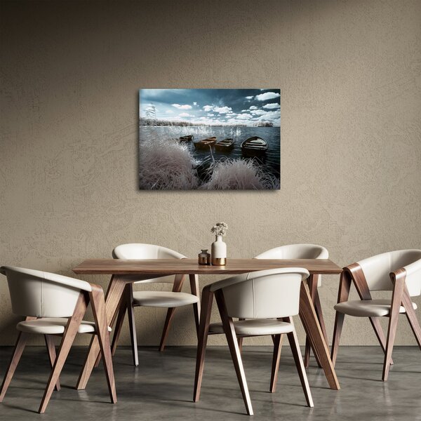 Obraz - Dřevěné loďky na jezeru (70x50 cm)