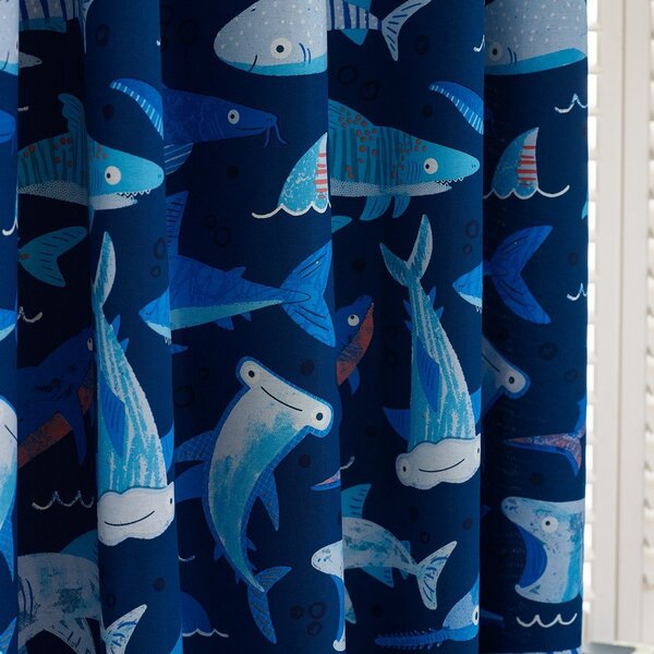 Modrý dětský závěs 2 ks 168x183 cm Jawsome Shark – Catherine Lansfield