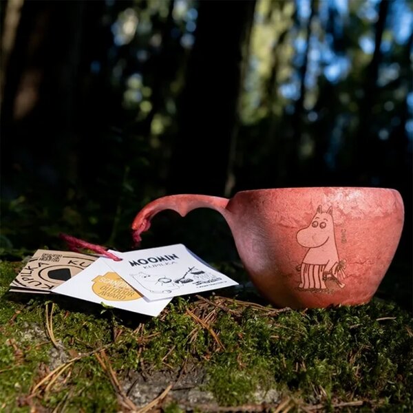 Kupilka Hrnek kuksa Kupilka Moominmamma 0,37l, červený