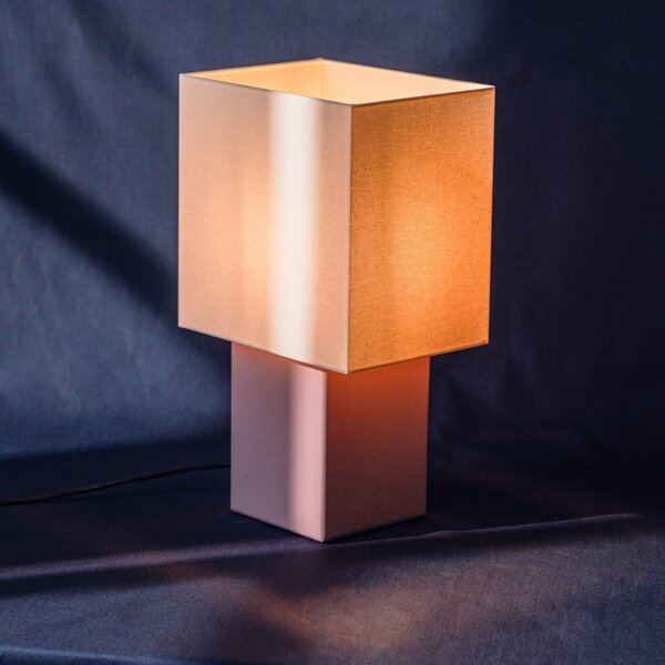 Noo.ma Světle fialová dřevěná stolní lampa Zam