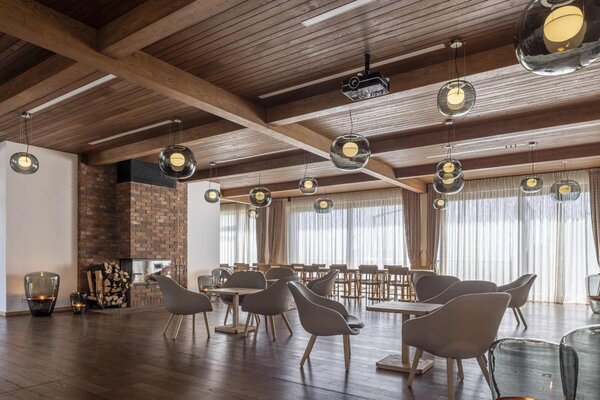 Brokis Designová stolní lampa Balloons large, PC858 Barva skla: Hnědá kouřová - transparentní sklo, Barva el. vedení: Textilní kabel - světle šedý, Reflektor: citrónově žlutá