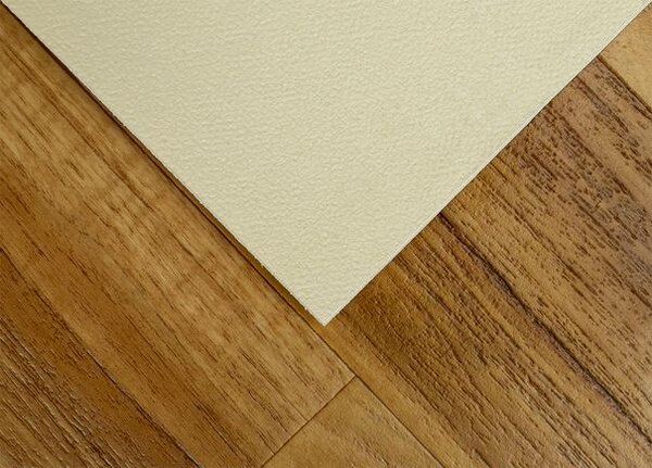 Breno PVC MAXIMA EKO Masuria Pine 057 (521-01) – světle hnědé dřevo, šíře 300 cm