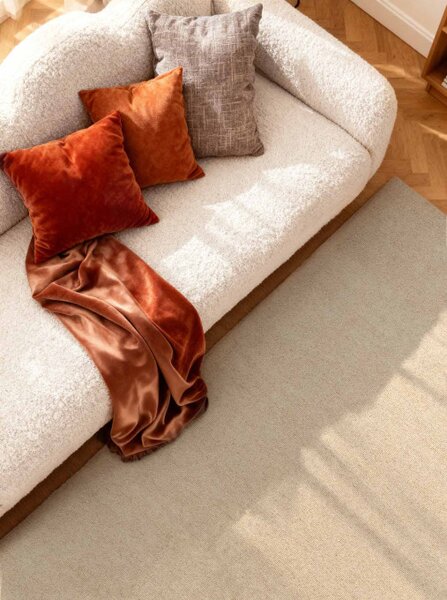 Koberec Elle Decoration Puristic Knots světle béžový