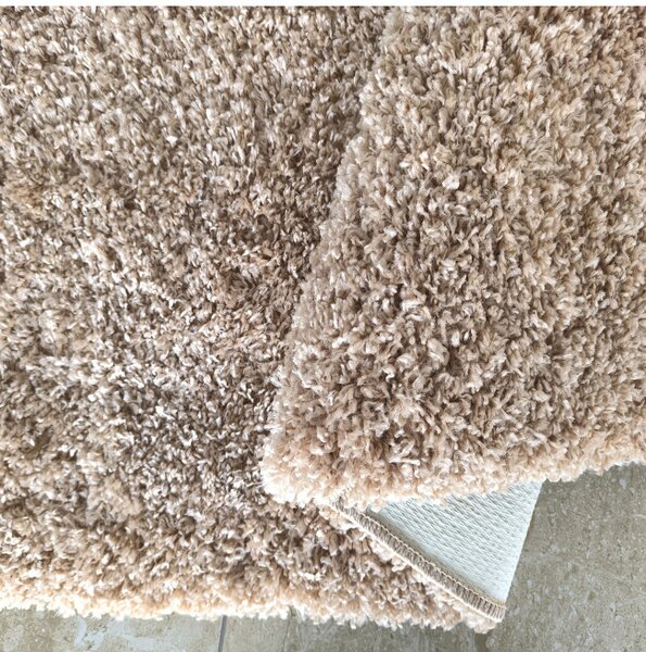 DY Karamelový protiskluzový koberec shaggy Camel Rozměr: 60x100 cm
