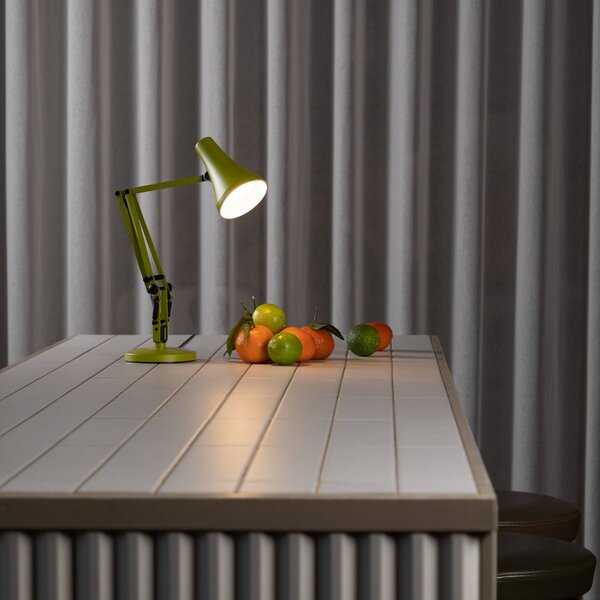 Anglepoise LED stolní lampa 90 MINI VIVID, zelená, USB, stmívatelný, Zelená, Pracovna / kancelář, Hliník, Industriální design, stojací lampa