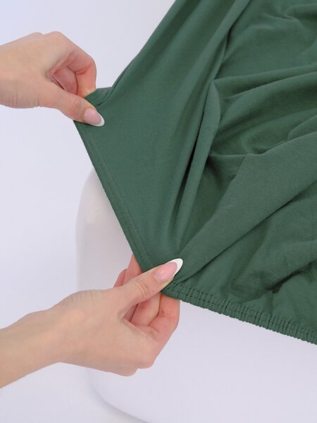 MK Lůžkoviny Jersey prostěradlo Classic 90 × 200 cm - tmavě zelené