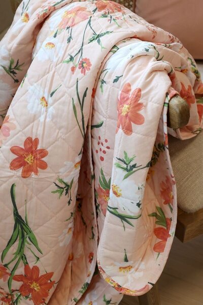 Růžový bavlněný přehoz s květy Aix Quilt Wild Flowers - 130*180 cm - Chic Antique