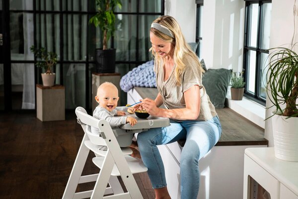 PULT NA HRANÍ A JÍDLO, šedá Hauck - Jídelní židličky, Online Only
