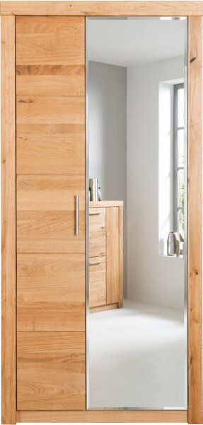 Předsíňová stěna z masivního divokého dubu
