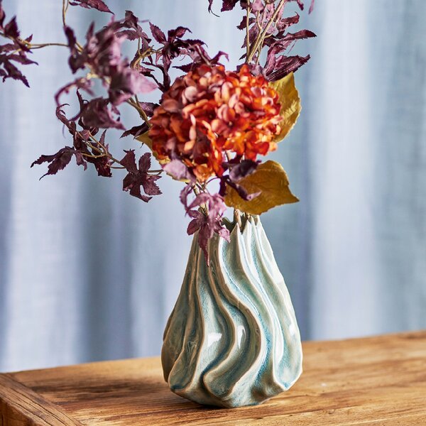Bloomingville Světle modrá kameninová váza Dilara 18 cm