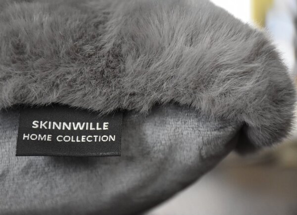 Skinnwille Home Collection Polštář Srdce Fluffy Grey, umělá kožešina, šedý, 45x45 cm