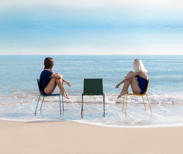 Diabla designové židle Vent Chair (bílý sedák, růžová podnož)