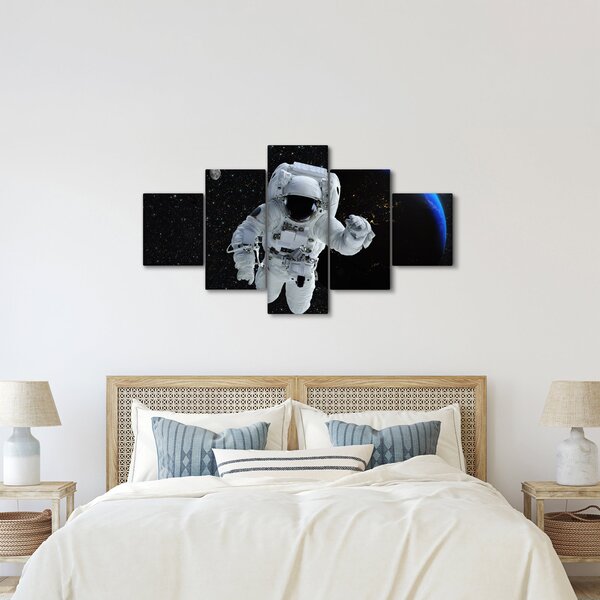 Obraz - Astronaut ve vesmíru (125x70 cm)
