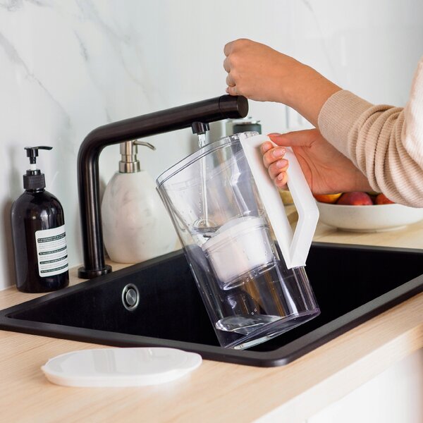 Filtrační konvice Wessper D3 SLIM AquaMax, 2,7 l