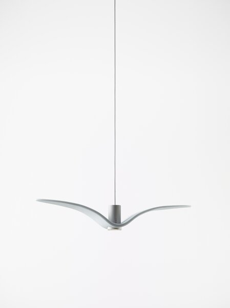 Designové závěsné svítidlo Brokis Night Birds PC962 Povrch Montury: Stříbrný elox, Barva skla: Šedá kouřová - masiv, Povrch baldachýnu: kov - černý matný komaxit