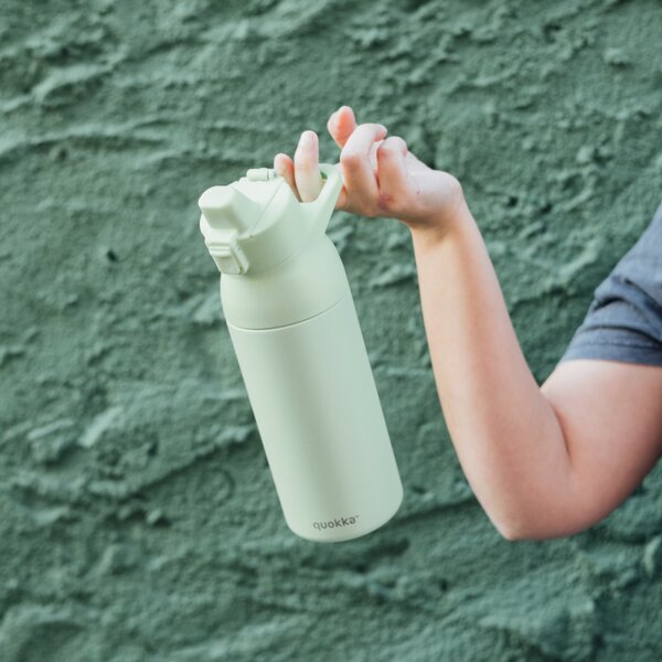 Nerezová sportovní láhev s pítkem Tide, 700ml, Quokka, světle zelená