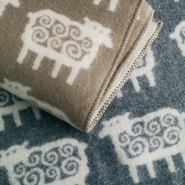 Klippan Vlněná dětská deka Sheep grey 90x130