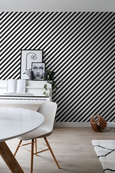 Vliesová tapeta na zeď, šikmé černé a bílé pruhy 139112, Black & White, Esta