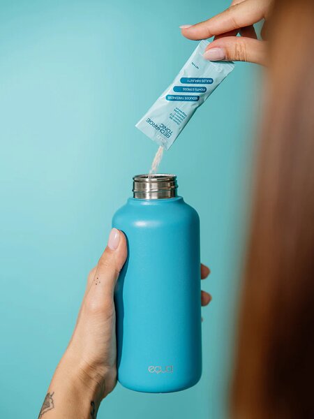 Lehká nerezová lahev EQUA Timeless Wave 600 ml a 1000 ml Objem: 1000 ml
