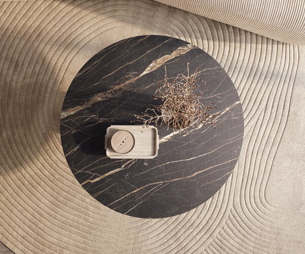 DELIFE Konferenční stolek Edge kulatý 100x100 cm keramika Laminam® Noir Desir hnědá Parabi kov černá