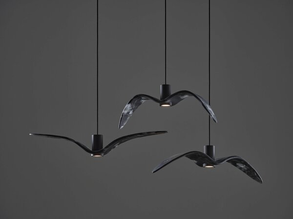 Designové závěsné svítidlo Brokis Night Birds PC963 Povrch Montury: Stříbrný elox, Barva skla: Šedá kouřová - masiv, Povrch baldachýnu: kov - černý matný komaxit