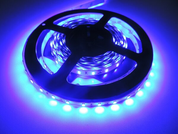 LED pásek SUPER BRIGHT 14.4W/m, PROFI, 12V, IP20, 60LED/m, SMD5630 Barva světla: Studená bílá, 6500K